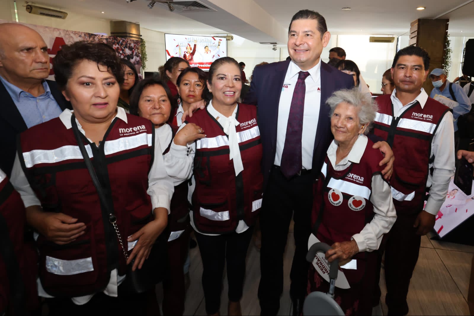 Globalizando Puebla: Armenta propone centros de apoyo para emprendedores
