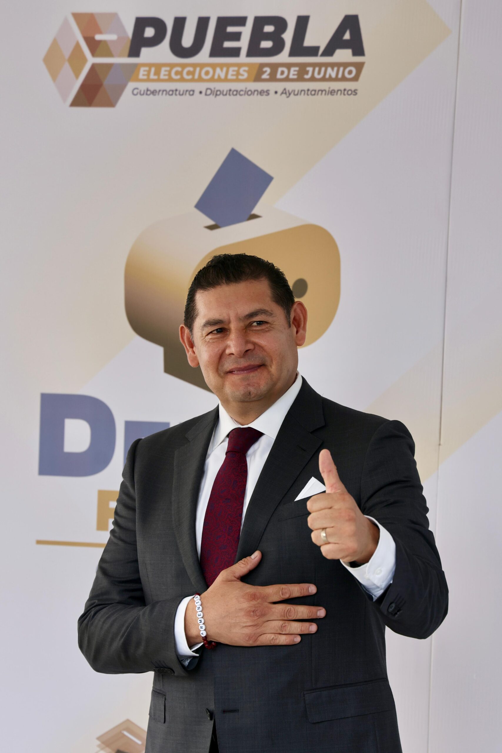 Alejandro Armenta Compromete Futuro Brillante para Puebla en Reciente Debate